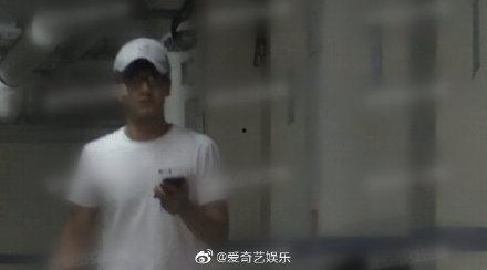 郑凯爆料完整版视频播放,娱乐圈幕后真相大曝光
