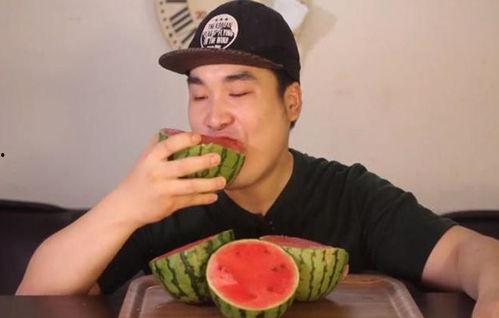 有没有网红吃瓜网站,揭秘娱乐圈幕后真相的“瓜田” 第3张 有没有网红吃瓜网站,揭秘娱乐圈幕后真相的“瓜田” 第3张