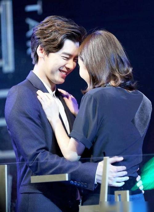 杨幂李易峰最新爆料视频,揭秘幕后故事与情感纠葛 第2张 杨幂李易峰最新爆料视频,揭秘幕后故事与情感纠葛 第2张