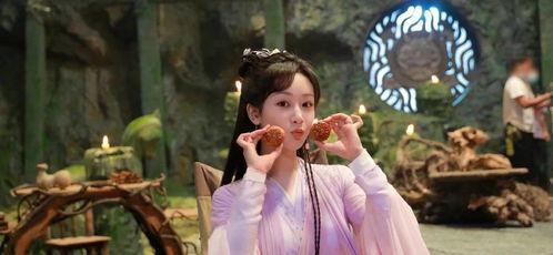 娱乐大爆料杨紫成毅三搭,演绎新剧再掀甜蜜风暴  第3张
