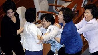 韩国女议员爆料新闻事件,揭秘事件背后真相