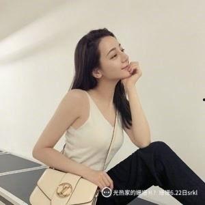 迪丽热巴圈圈爆料视频,揭秘明星幕后生活点滴  第2张