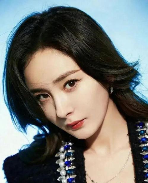 模特娱乐圈吃瓜,揭秘模特们的“吃瓜”生活  第2张