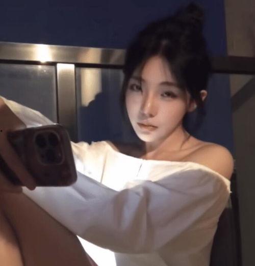 偷拍女友照片爆料视频,隐私边界何在? 第2张 偷拍女友照片爆料视频,隐私边界何在? 第2张